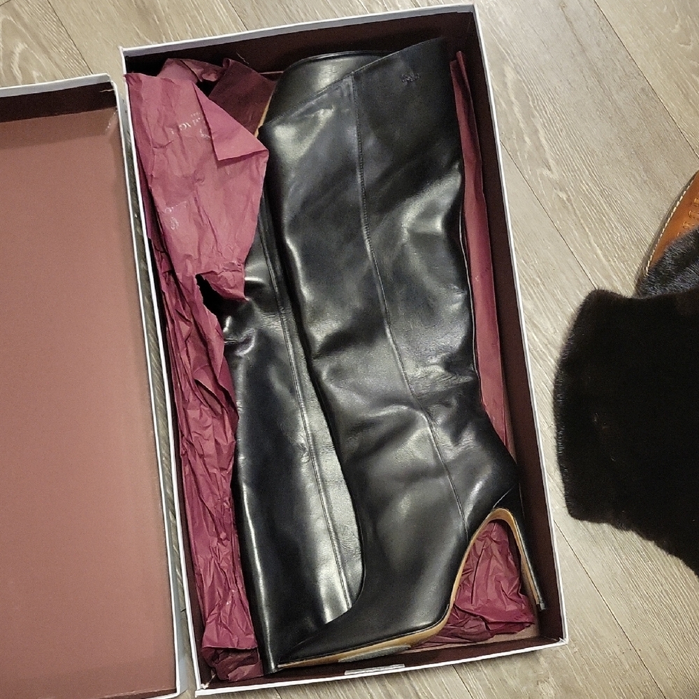New Bruno Magli Elegant Black Leather Women's Boots